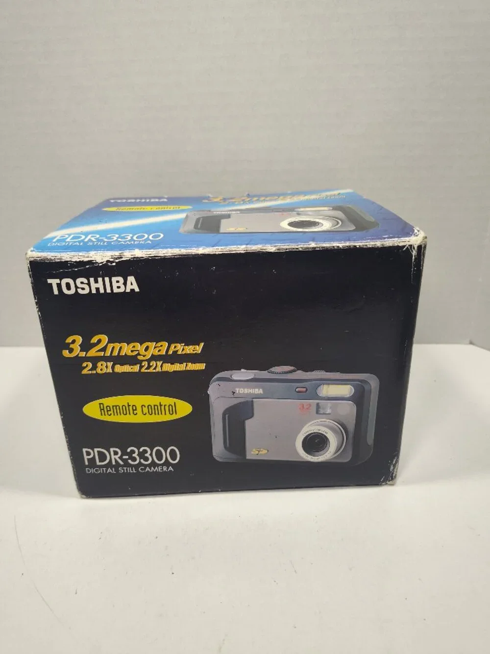 Toshiba PDR-3300 Digital Camera Tested Working Box Manuals CD 64MB SD Card